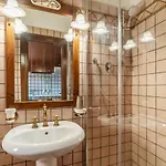 Guesthost - Trastevere Leopard'oro *